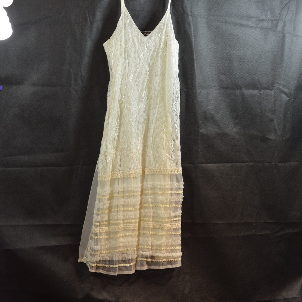 Cream Lace Slip Dress SZ M Julia